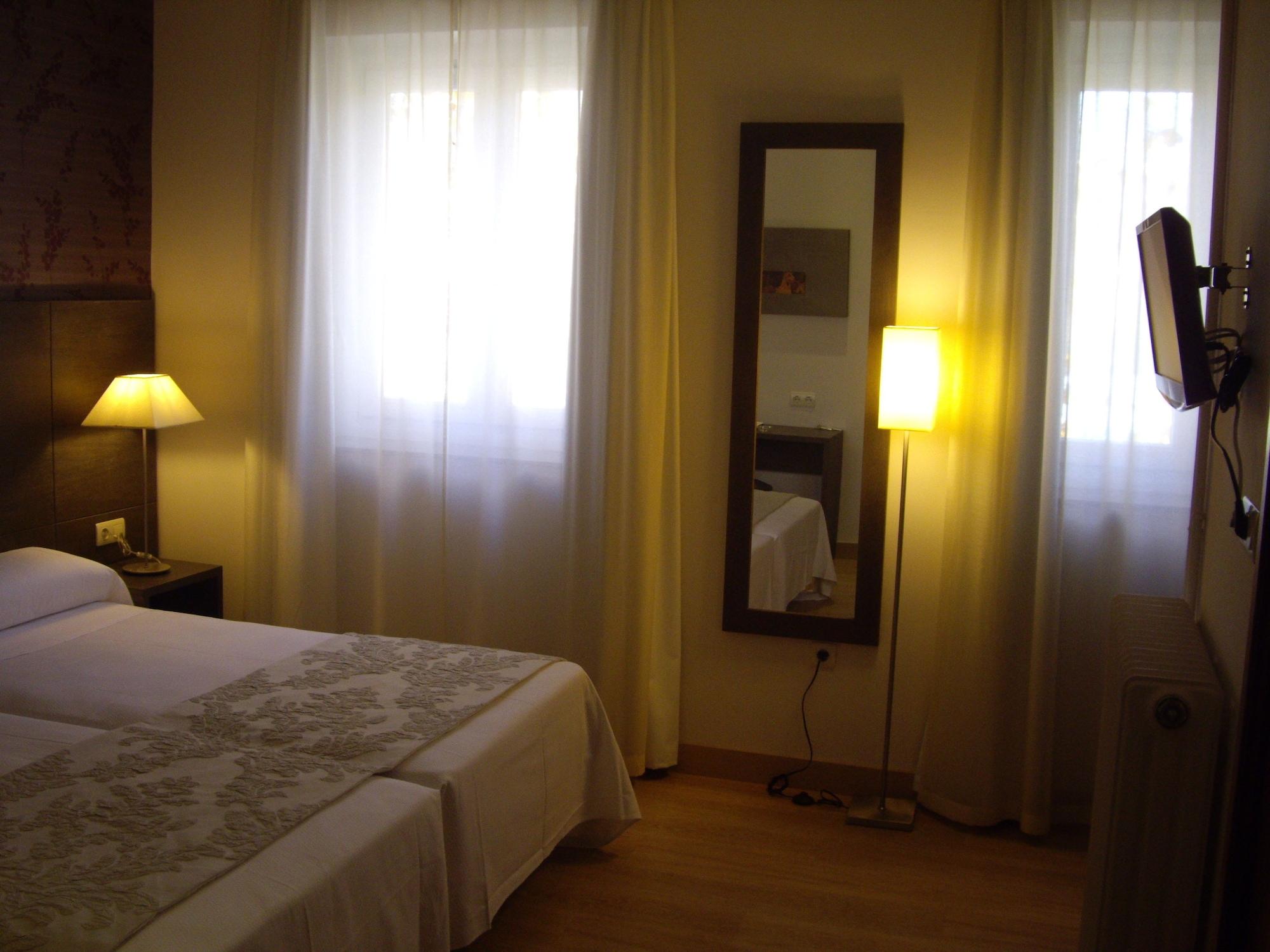 Hotel Macia Monasterio De Los Basilios Granada Zimmer foto